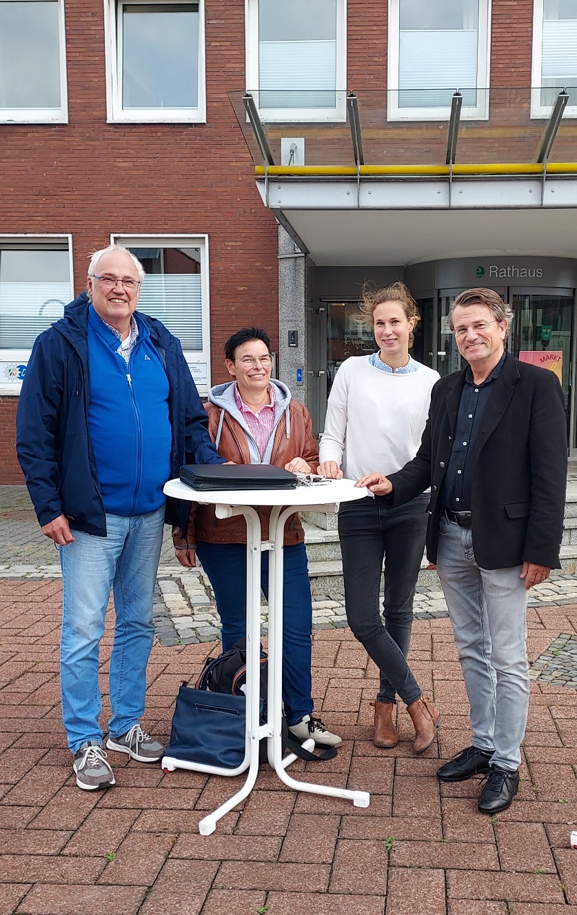 Michael Topm�ller, Claudia Gehlich, Valerie von Bose und Gudio Gutsche haben erste Gespr�che mit der Stadtverwaltung gef�hrt