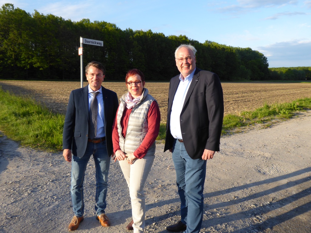 v.L.n.R Guido Gutsche, Annegret Homann, Michael Topmller